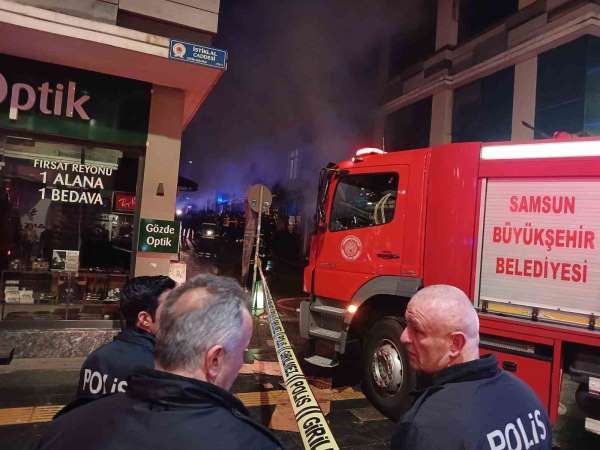 Samsun'da çiçekçi dükkanında yangın