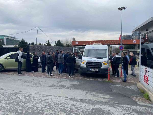 Bakırköy'deki feci kazada hayatını kaybedenlerin cenazesi Adli Tıp Kurumu'ndan alındı