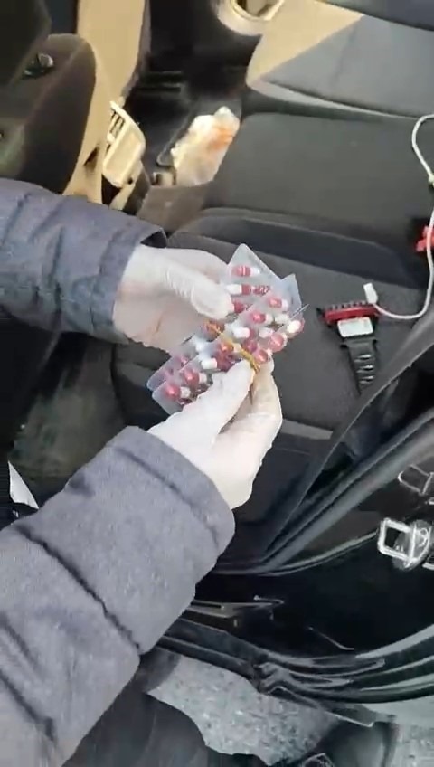 Samsun'da araçta zulalanan uyuşturucu ele geçti: 5 gözaltı