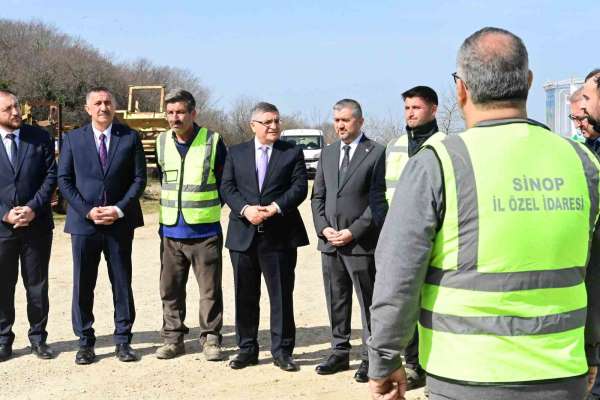 Sinop'a 482 yeni çöp konteyneri teslim edildi