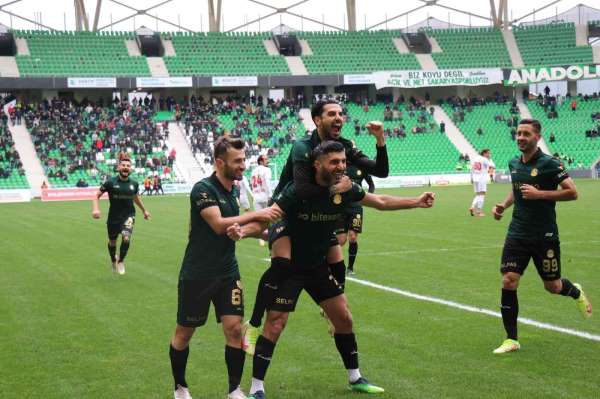 Sakaryaspor'un şampiyonluk hedefi için son 4 maç