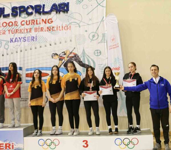 Okul Sporları Floor Curling Gençler Türkiye Birinciliği müsabakaları sona erdi