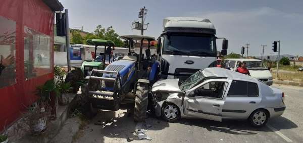 Bafa'da zincirleme trafik kazası: 2 yaralı