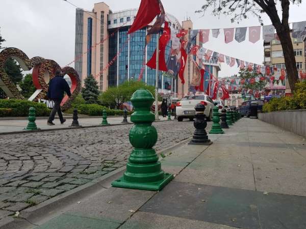 İzmit'te caddeler Kocaelispor'un renklerine büründü 