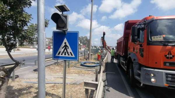 Sık sık kazaların yaşandığı yaya geçidine 'BAS-GEÇ'li çözüm - Antalya haber