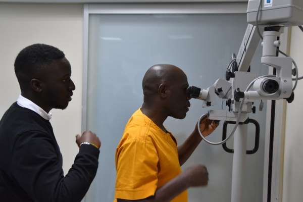 Ugandalı akademisyenler üniversite hastanesine hayran kaldılar