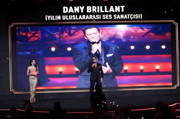 Türkiye'nin 'yıldız' isimleri ödüllerini aldı