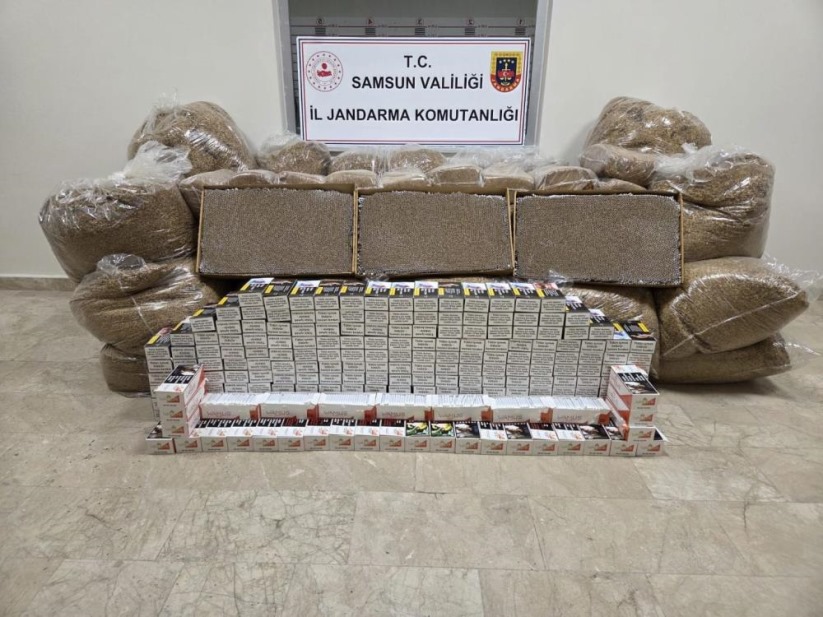 Samsun'da 1 ton kaçak tütün ve 60 bin dolu makaron ele geçirildi