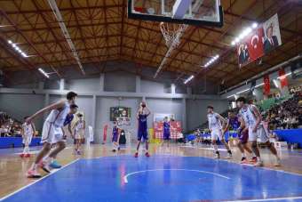 Basketbol U16 Türkiye Şampiyonası rüzgarı Denizli'de esti