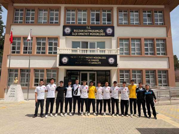 Buldan ekibi çeyrek finale yükseldi