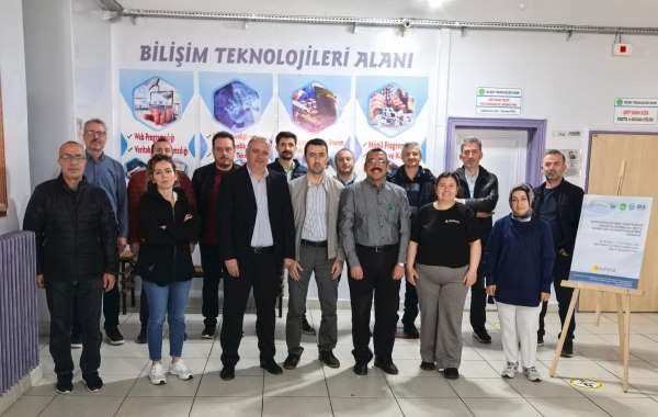 Öğretmenlere dijital dönüşüm eğitimi