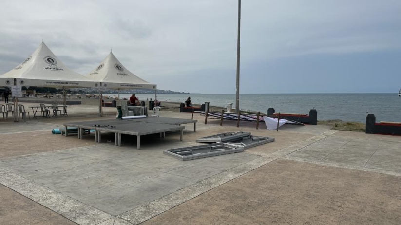 Samsun'da bilim fuarında korkutan kaza: Pankart devrildi, 5 öğrenci yaralandı