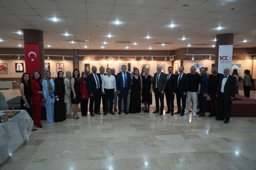 Samsun'da 21 öğretmenden resim sergisi