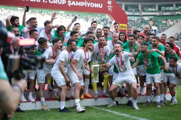 Bursaspor'da birçok isimle yollar ayrılabilir