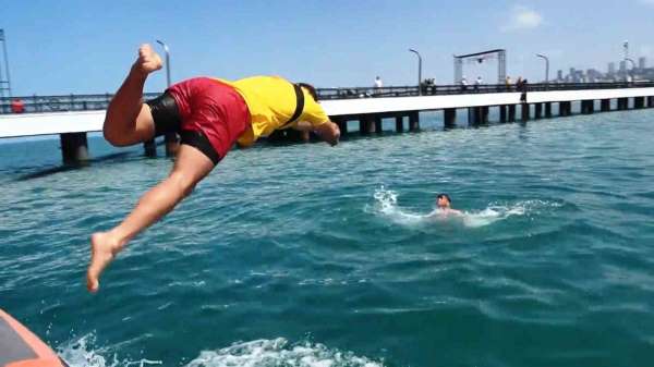 Cankurtaranlar Karadeniz'in hırçın sularında hayat nöbetinde