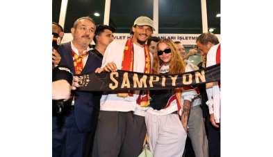 Leroy Sane, İstanbul'a geldi
