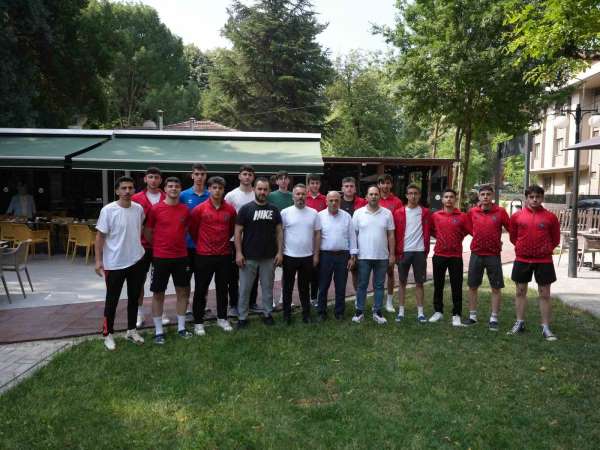 Türkiye finalleri için Kayseri'ye uğurlandılar