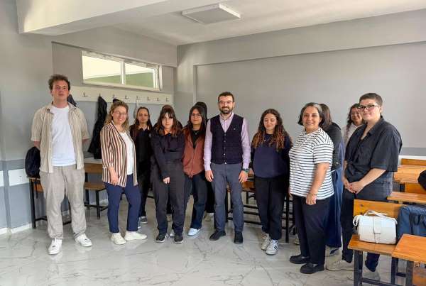 Üniversite adayları Kaynarca S.S. MYO'yu tanıdı