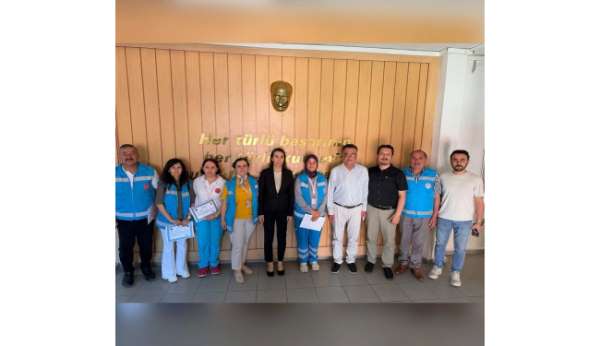 Gerze'de örnek sağlıkçılara başarı ödülü