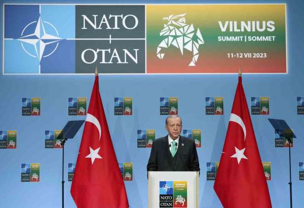 Cumhurbaşkanı Recep Tayyip Erdoğan, 'İsveç terörle mücadele konusunda ülkemize yol haritası sunacak. Ülkemizin