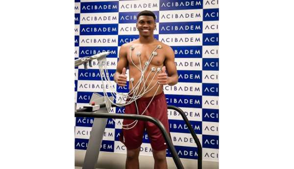 Trabzonspor, Brezilyalı golcü Augusto ile 4+1 yıllık sözleşme imzaladı