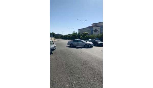 Elazığ'da zincirleme trafik kazası: 1 yaralı