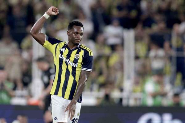 Fenerbahçe'nin yeni forveti Jhon Duran, ilk golünü kaydetti