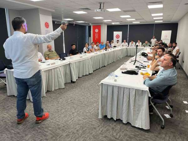 Samsun'da basın mensuplarına dron eğitimi