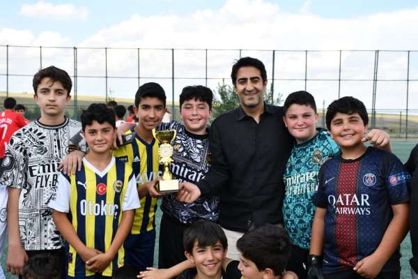 Kars'ta Yaz Kur'an Kursları Futbol Turnuvası sona erdi: Şampiyon Beşevler Cami