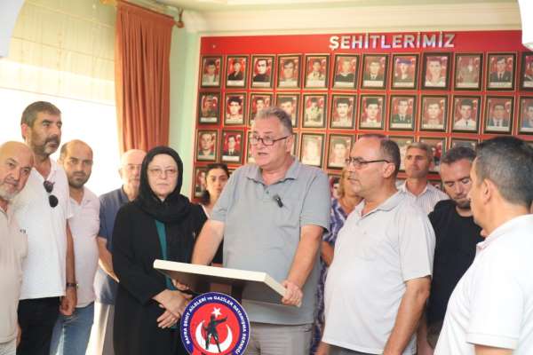 'Türkiye'nin birlik ve beraberliğini istiyoruz'