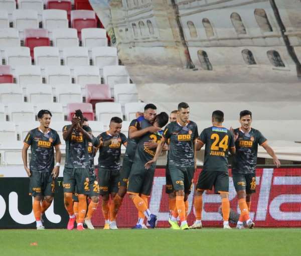 Süper Lig: Sivasspor: 0 - Alanyaspor: 2 (Maç sonucu)