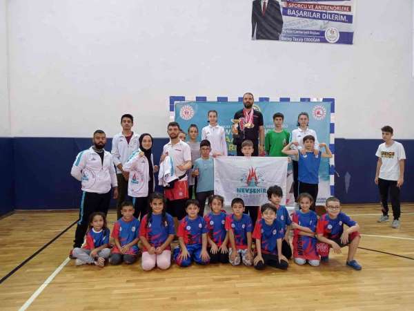 Nevşehir Belediyesi Gençlik ve Spor Kulübü sporcuları takım olarak üçüncü oldu - Nevşehir haber