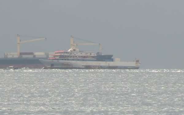 Yunanistan tarafından taciz ateşine tutulan 'Anatolian' adlı gemi Zeytinburnu açıklarına demirledi - İstanbul haber