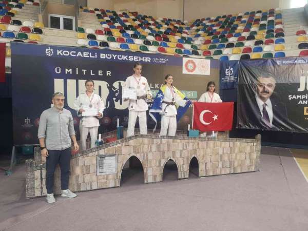 Yunusemreli judocular Kocaeli'den başariyla döndü - Manisa haber