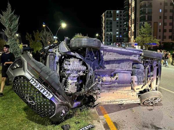 Malatya'daki feci kazada yaralanan 25 yaşındaki genç kurtarılamadı