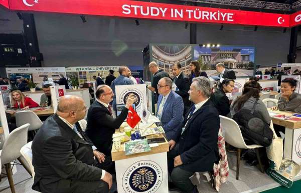Atatürk Üniversitesi, Avrupa'nın en büyük eğitim fuarlarından EAIE 2025'te yer aldı