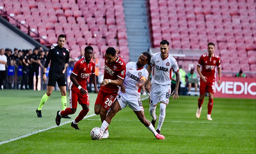 Canlı Anlatım: Samsunspor - Çorum FK Maçında Gol Düellosu