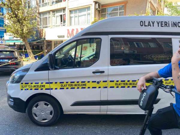 Küçükçekmece'de feci kaza: Su tankerinin altında kalan kadın hayatını kaybetti