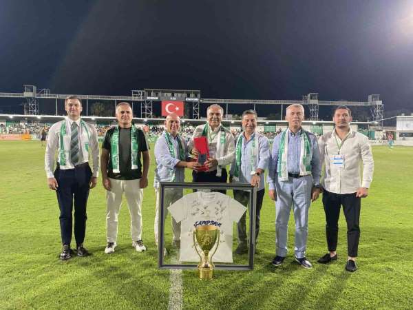 Yalıkavakspor'un Cumhurbaşkanlığı Kupası Bodrum İlçe Stadı'nda paylaşıldı