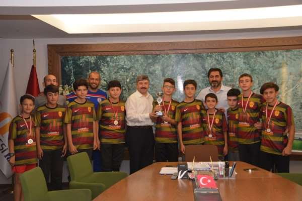 Sporculardan Başkan Akçadurak'a ziyaret