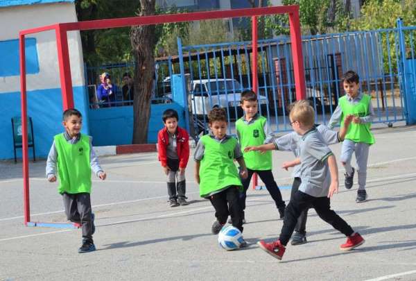 Yunusemre'de yeni dönem futbolcu taramaları başladı