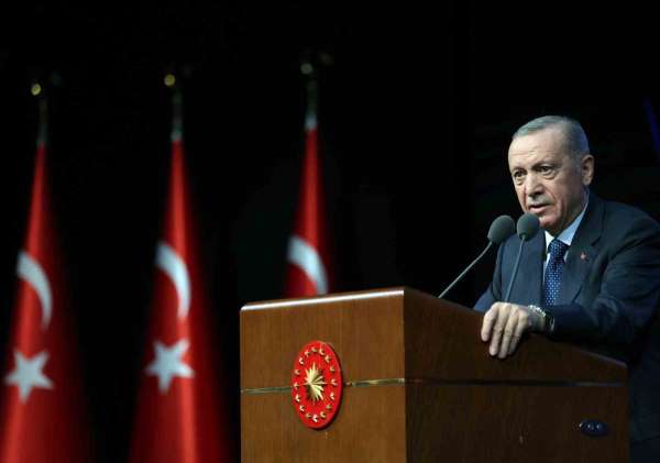 Cumhurbaşkanı Erdoğan: 'Terör örgütlerinin siyasete alenen müdahale ettiği sahnelerle karşılaştık'