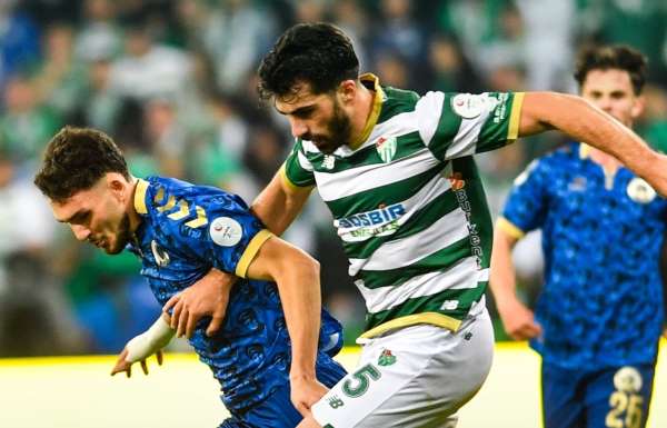 Bursaspor Tahsin Tam yönetiminde Menemen FK'yı 3-0 mağlup etti