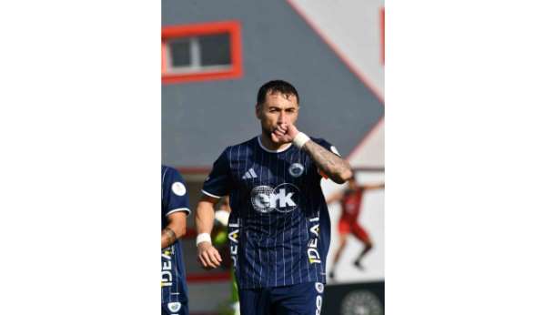 Artun Akçakın hat-trick yaptı