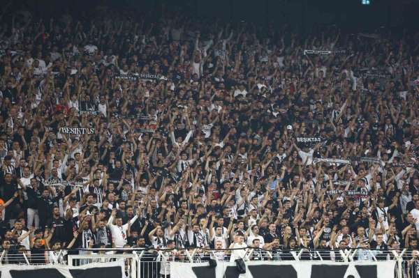 Beşiktaş'tan Trabzonspor'un deplasman yasağı kaldırılsın paylaşımına destek