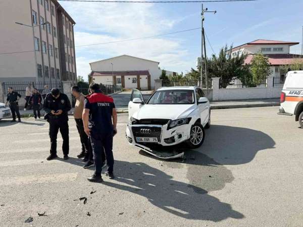 Iğdır'da trafik kazası: 2 sürücü yaralandı