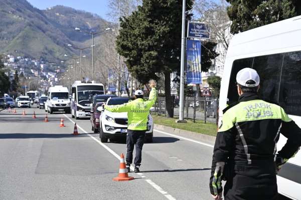 Ordu'da trafik denetimleri: Bir haftada 20 bine yakın araç denetlendi