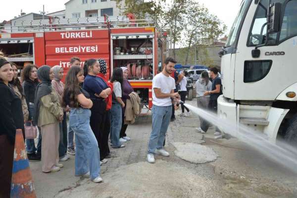 Türkeli'de uygulamalı itfaiye eğitimi