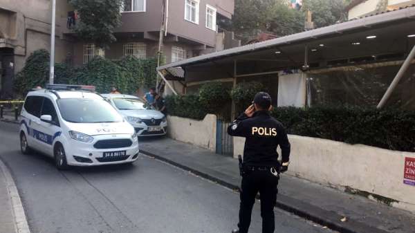 Beyoğlu'nda silahlı saldırıya uğrayan kahvehaneci hayatını kaybetti 