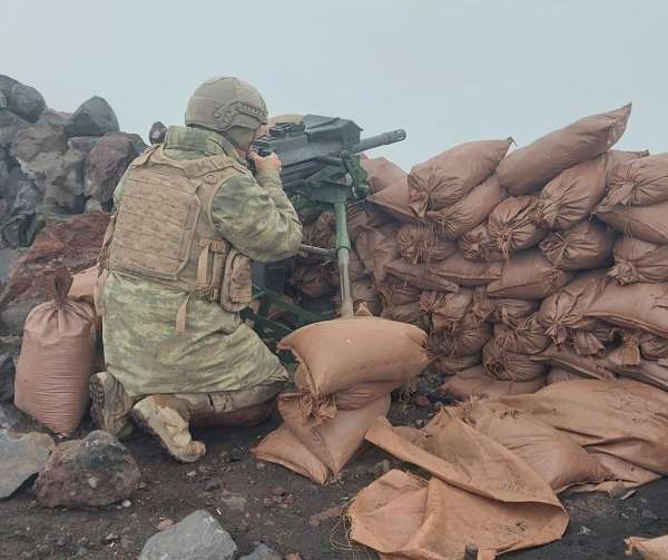 Ağrı ve Iğdır'da 'Eren Abluka Sonbahar-Kış-12 Şehit Jandarma Uzman Çavuş Dursun Pampal Operasyonu' başlatıldı